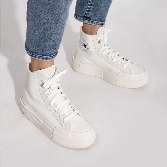 Converse Chuck Taylor All Star Cruise
Women's - Picture 1 of 8